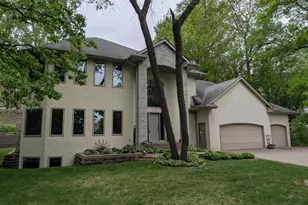 419 Brandywine Dr, Burnsville, MN 55337 - Photo 1