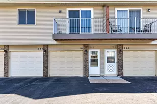 732 Parkside Dr, Vadnais Heights, MN 55127 - Photo 3