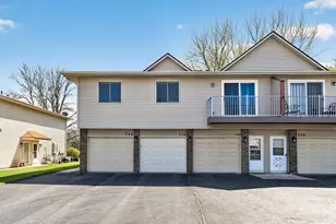 732 Parkside Dr, Vadnais Heights, MN 55127 - Photo 35