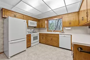 6708 W 82nd St, Bloomington, MN 55438 - Photo 17