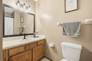6233 Magda Dr, Maple Grove, MN 55369 - Photo 9