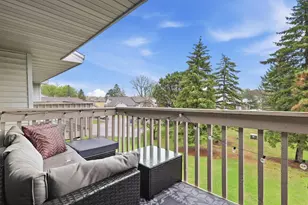 6233 Magda Dr, Maple Grove, MN 55369 - Photo 15
