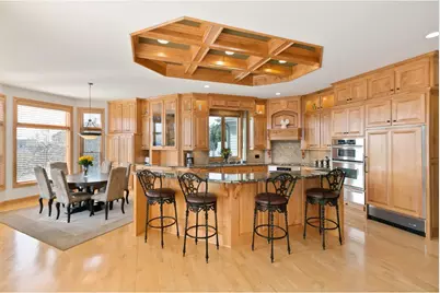 10689 Sonoma Ridge, Eden Prairie, MN 55347 - Photo 5