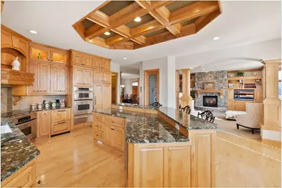 10689 Sonoma Ridge, Eden Prairie, MN 55347 - Photo 7
