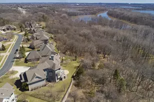 10689 Sonoma Ridge, Eden Prairie, MN 55347 - Photo 59