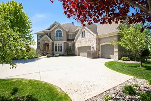10689 Sonoma Ridge, Eden Prairie, MN 55347 - Photo 5