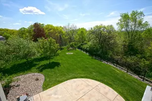 10689 Sonoma Ridge, Eden Prairie, MN 55347 - Photo 3