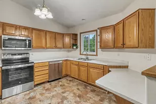 2940 12th Ave S, Moorhead, MN 56560 - Photo 5