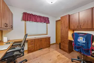 705 Leon St, Jordan, MN 55352 - Photo 27