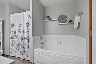 2944 Wyndam Ct, Shakopee, MN 55379 - Photo 23
