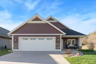 573 Cedar Dr, Lake City, MN 55041 - Photo 1