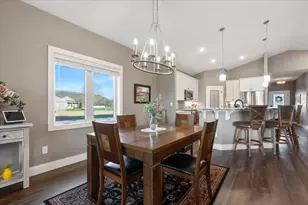 573 Cedar Dr, Lake City, MN 55041 - Photo 11