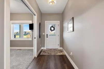 573 Cedar Drive, Lake City, MN 55041 - Photo 5