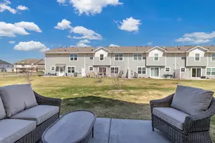 2173 Jasper Ct, Lino Lakes, MN 55038 - Photo 3