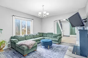 857 Rose Ave E, Saint Paul, MN 55106 - Photo 9