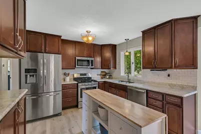 913 5th Avenue E, Sartell, MN 56377 - Photo 7