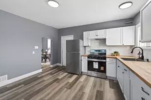 372 Lawson Ave E, Saint Paul, MN 55130 - Photo 17