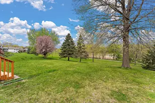 8906 Sequoia Rd, Woodbury, MN 55125 - Photo 33