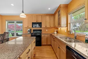 2601 30th Ave NE, Saint Anthony, MN 55418 - Photo 13