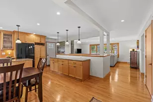 2601 30th Ave NE, Saint Anthony, MN 55418 - Photo 9