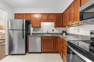 78 10th St E, Saint Paul, MN 55101 - Photo 11