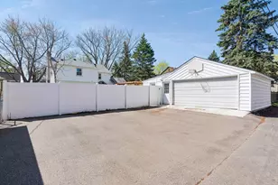 1389 Hoyt Ave W, Falcon Heights, MN 55108 - Photo 39