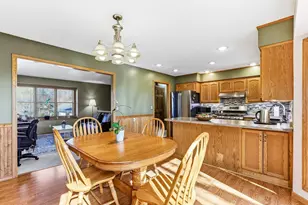 984 Ferndale St S, Maplewood, MN 55119 - Photo 9