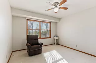 984 Ferndale St S, Maplewood, MN 55119 - Photo 19
