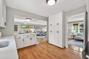 1332 Orkla Dr, Golden Valley, MN 55427 - Photo 7