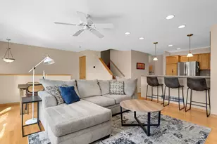 8173 Darcy Ln, Inver Grove Heights, MN 55076 - Photo 3