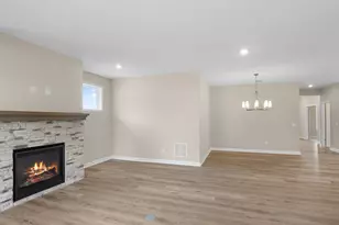 17717 Everest Ave, Lakeville, MN 55044 - Photo 9