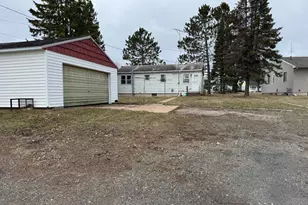 512 Memorial Dr, Buhl, MN 55713 - Photo 7