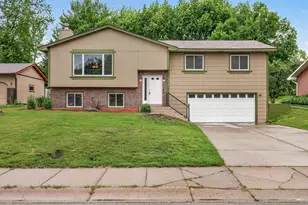 17918 Weaver Lake Dr, Maple Grove, MN 55311 - Photo 3