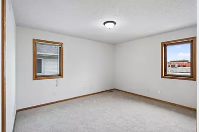 667 Aurora Avenue, Saint Paul, MN 55104 - Photo 15