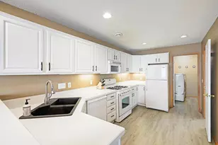 17170 Eastwood Ave, Lakeville, MN 55024 - Photo 15