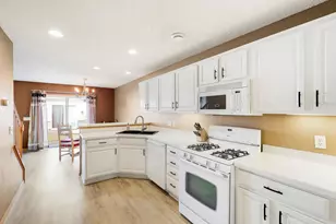17170 Eastwood Ave, Lakeville, MN 55024 - Photo 17