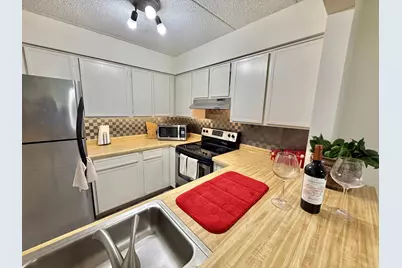 3300 Louisiana Avenue S #326, Saint Louis Park, MN 55426 - Photo 7