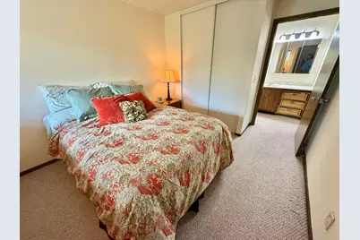 3300 Louisiana Avenue S #326, Saint Louis Park, MN 55426 - Photo 5