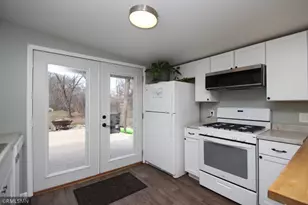 26061 Kendall Ln, Wyoming, MN 55092 - Photo 3