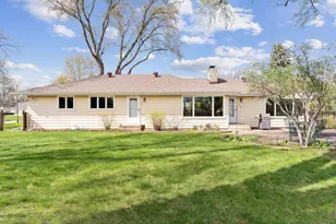 151 Mission Ln, Bloomington, MN 55420 - Photo 45