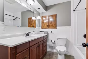 151 Mission Ln, Bloomington, MN 55420 - Photo 21