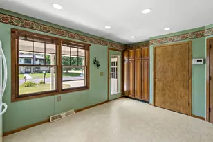 6112 Jeffrey Ln, Edina, MN 55436 - Photo 9