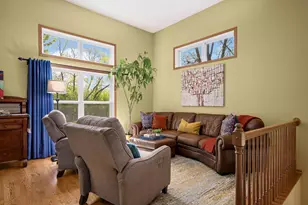 7637 Century Ct, Chanhassen, MN 55317 - Photo 5