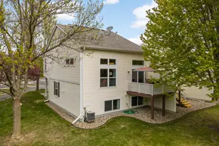 7637 Century Ct, Chanhassen, MN 55317 - Photo 21