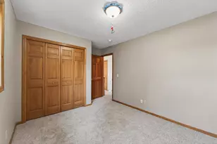 6120 Valley Creek Rd, Woodbury, MN 55125 - Photo 11