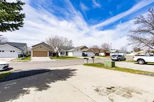 742 47 1/2 Street S, Fargo,  58103 - Photo 5