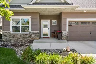 121 Vista Way, Waconia, MN 55387 - Photo 3