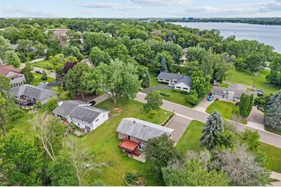 10724 32nd Avenue N, Plymouth, MN 55441 - Photo 9