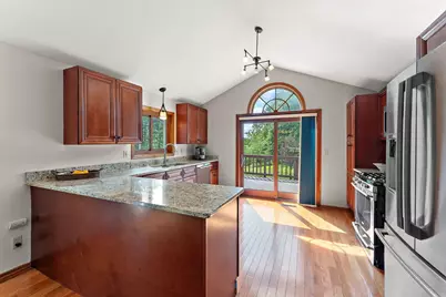 2330 Overlook Circle E, Maplewood, MN 55119 - Photo 13