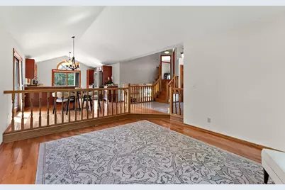 2330 Overlook Circle E, Maplewood, MN 55119 - Photo 11